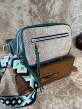 Load image into Gallery viewer, Sling bag